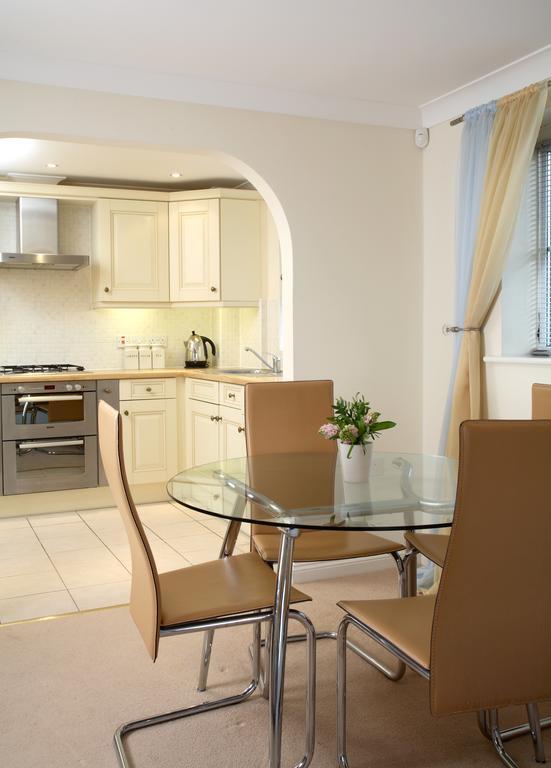 Basingstoke Apartments - Westlands House, City Centre, Home-From-Home 外观 照片